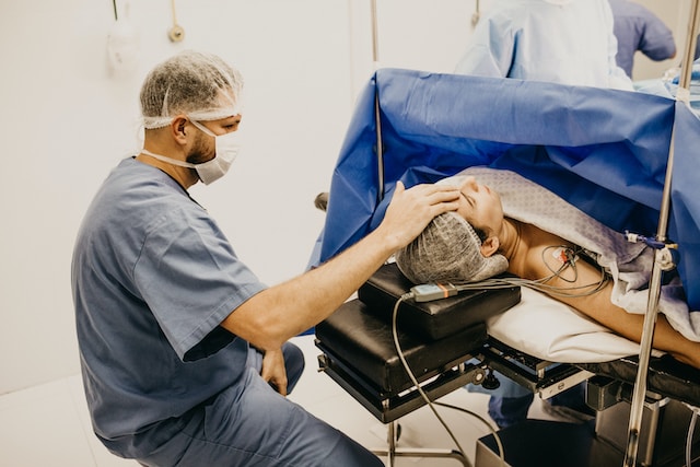 Make Sure You Feel Comfortable with the Surgeon